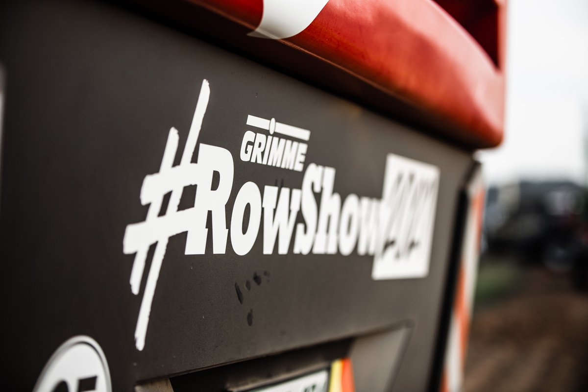GRIMMEGroup's tweet photo. #RowShow2021
Have you already seen our REXOR 6300 Platinum in the "Special #RowShow Design"?
#GRIMME #REXOR #Platinum https://t.co/LNvehat60U