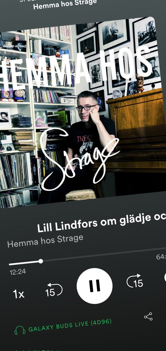 Neeoo7's tweet image. Har Lill Lindfors Sveriges eller kanske världens mysigaste röst? 
Mycket bra avsnitt! @fredrikstrage