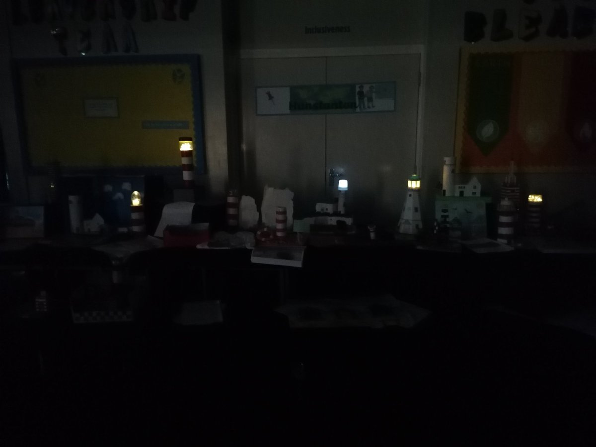 RachPLSL's tweet photo. How wonderful do the Year 5 lighthouses look lit up in the dark? Fantastic! @barwellacademy https://t.co/S3WkEfMnk0