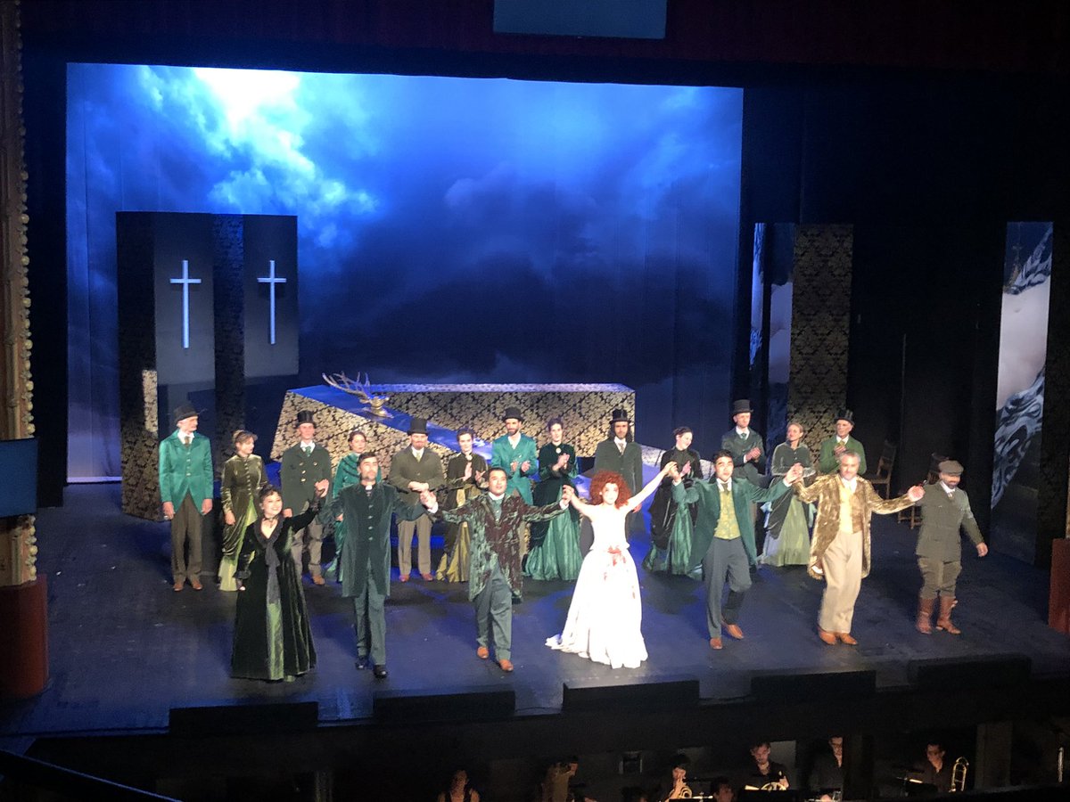 BanqueNuger's tweet photo. Superbe représentation de l’opéra Lucia di Lammermoor de Gaetan Donizetti @ClermontOpera @ClermontFd @BanqueNuger fière de soutenir la culture ! https://t.co/VwAN29d0Xz