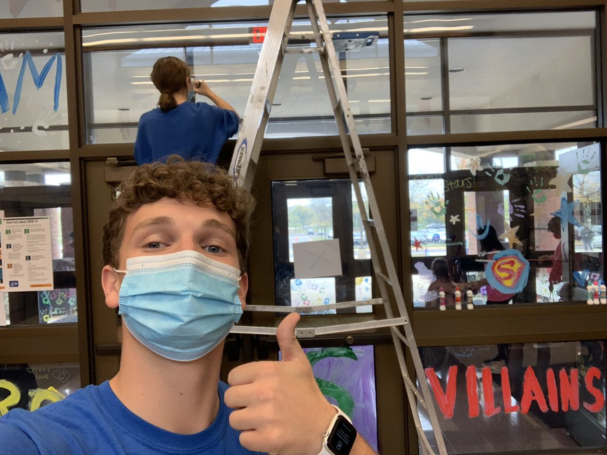 dmarre_surges's tweet photo. Here is a little photo dump of all the fun stuff I’ve been doing leading up to homecoming week 

@SCNStuCo @SCNTeamPolaris 

#scn22
#scnblessed 
#SCNStuCo
#rollstars https://t.co/nD9O9flYZn