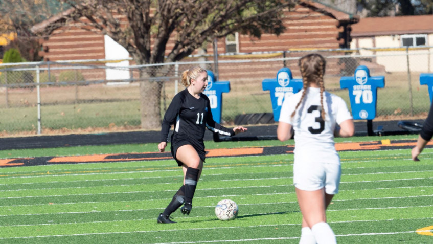 BethanySwedes's tweet photo. Women's Soccer: Swedes make it Two Straight Victories, With Win over Ottawa #RockarStockar
 - https://t.co/MMMbi30hV7 https://t.co/h6OzjyjGY7