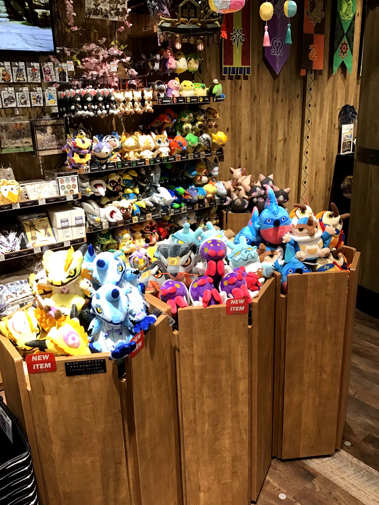 CAPCOM STORE (カプコンストア) on Twitter: