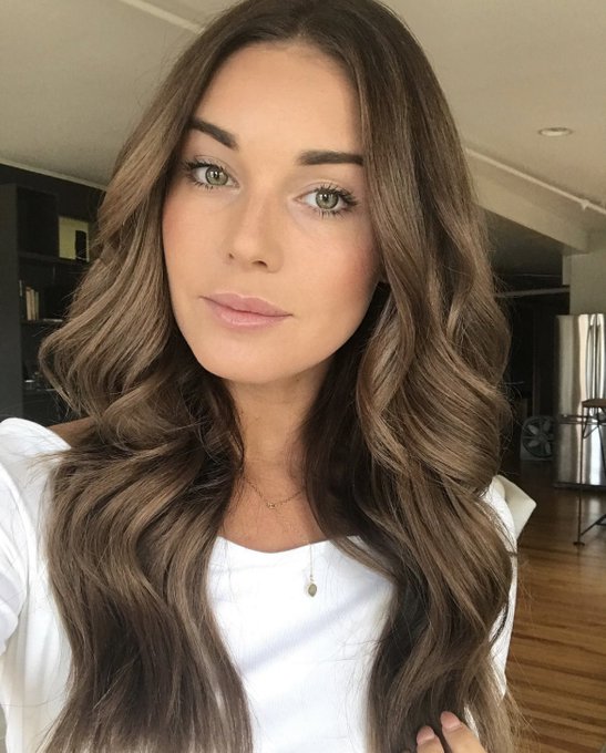 Do I go back to brunette🤔 https://t.co/ZA9UOJc1az