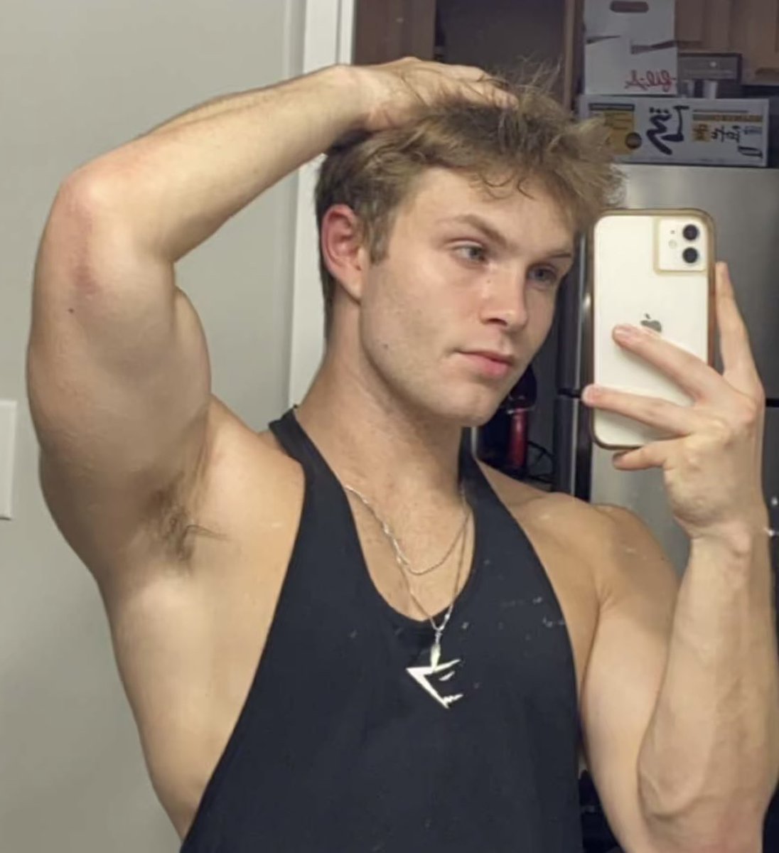 SluttyShakespe1's tweet photo. @SimonBritton - I’m your pit slave. Tell me what you want me to do, and I’ll do it! Keep teasing me with those pits. #Pits #Armpit #Twunk #PitSlave #HairyArmpit #ASubForPits https://t.co/6vHE4Oo1Uu