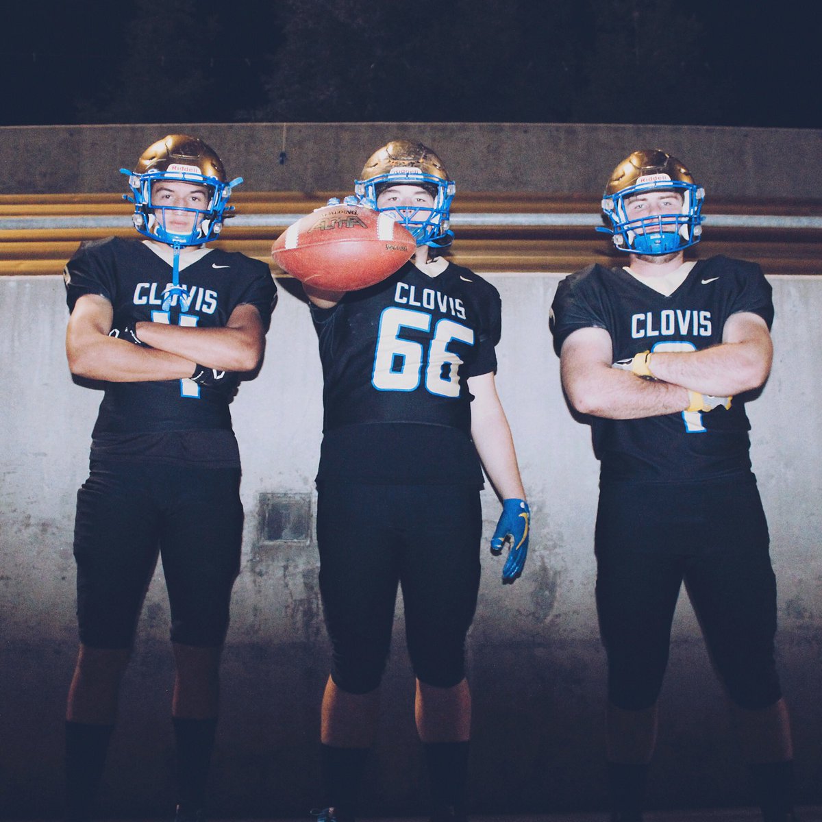 Friday’s forecast at Lamonica Stadium: Black and Gold. 🔥🔥

A huge thanks goes out to the Rogers family of Clovis for donating these awesome jerseys! #DriveForNine