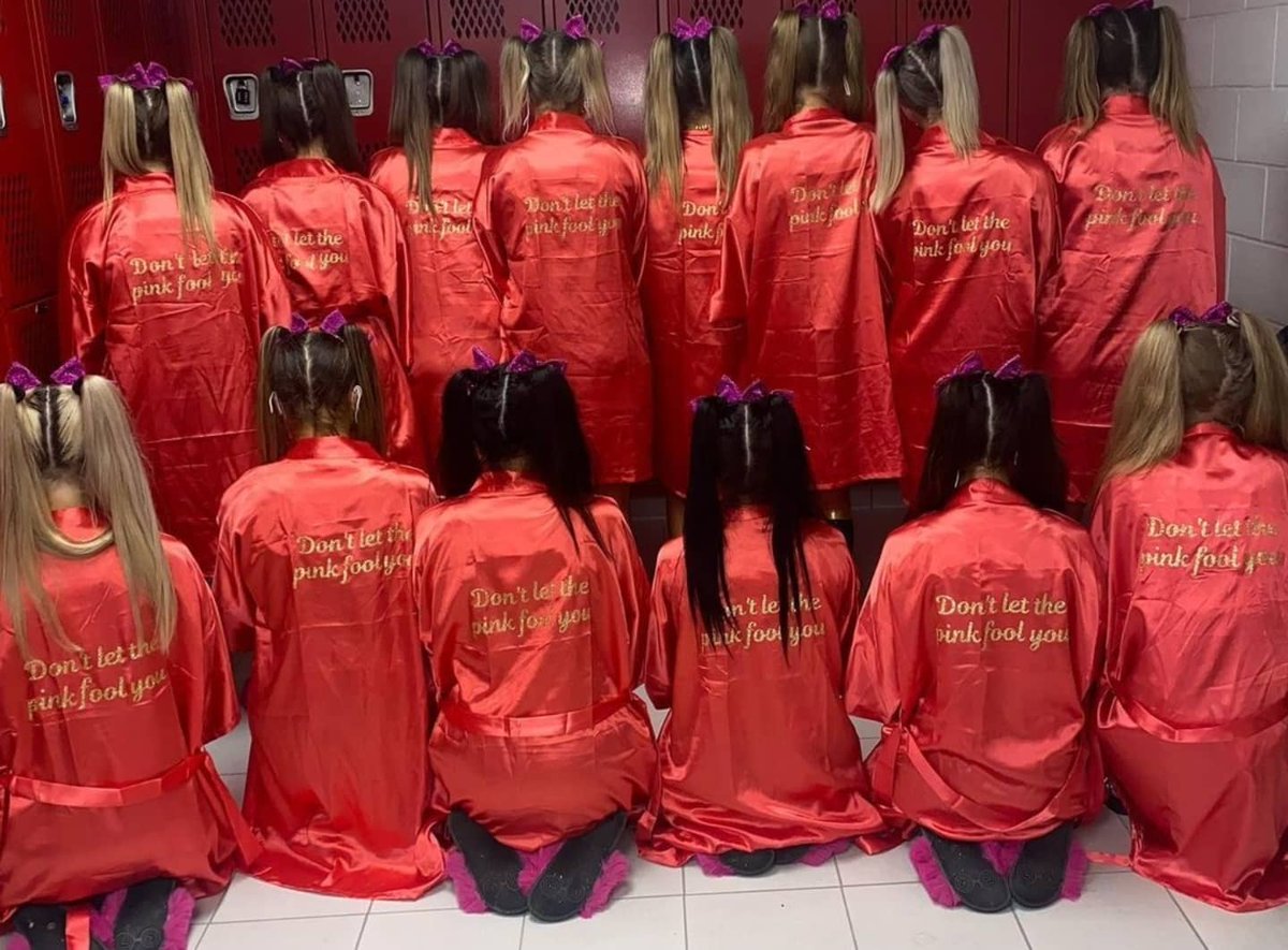 Thomas Titan Cheer tweet media