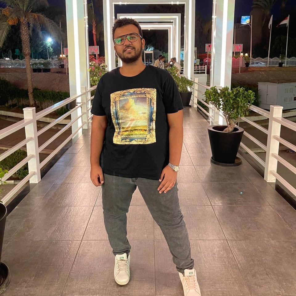 BelliGates's tweet photo. #NewProfilePic https://t.co/hDTHMeQ9Xt