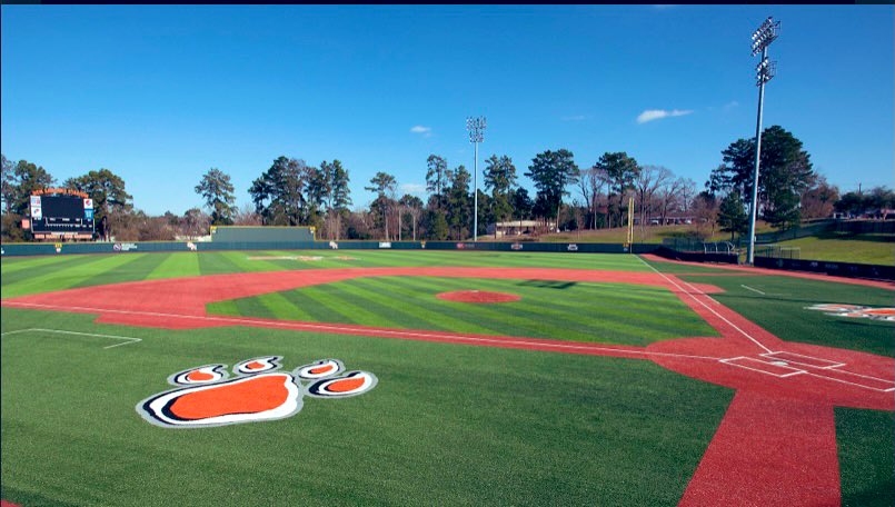 zspinn10's tweet photo. First off I would like to thank the good Lord for all he has blessed me with! I can’t thank my friends, family, and coaches enough for helping me along the way! I’m proud to announce I have committed to Sam Houston State to play baseball! @BearkatsBSB @TC_Leopards https://t.co/kL3Pk6xqrP
