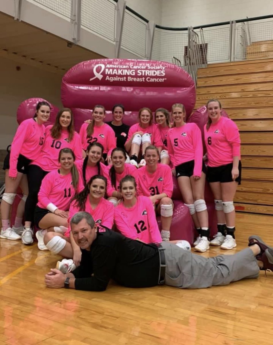 amywebbmorris's tweet photo. #WeDriveFor all these ladies of @fhuvball so they can face a future free from the worry of breast cancer! @AmericanCancer https://t.co/1UC2f7flYw