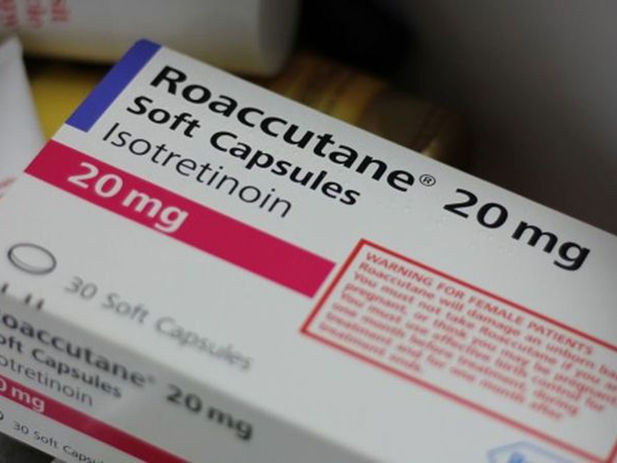 zierarostam's tweet photo. Selalu kalau ade acne yang teruk, dr akan bagi roaccutane. Roaccutane ni jugak kenal as isotretinoin. Sape pernah makan ubat ni?
.
Jom I terangkan knp ubat ni tak boleh ambil suke suki. https://t.co/QjQ4RKtdTi