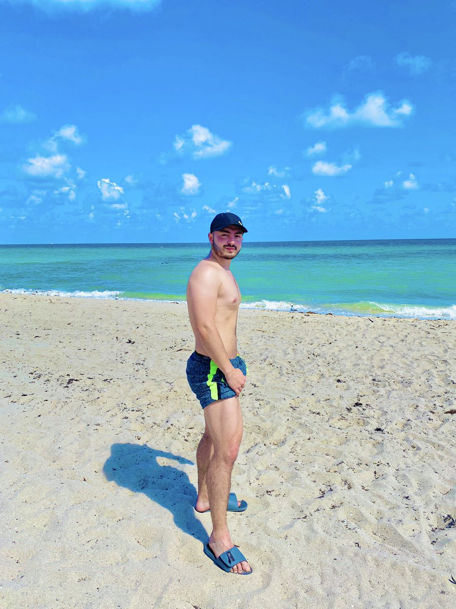 juanpasernal's tweet photo. 🔥🔥 Beach time https://t.co/qegzAjZDZN
