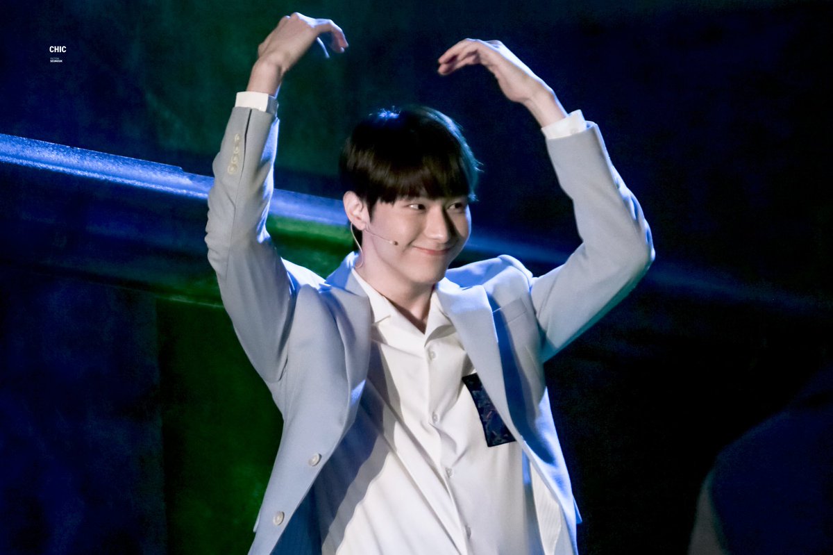 chic__95's tweet photo. 211013 사랑했어요 커튼콜 HQ

우리 사랑 다 이루어져라~❤️

#승식 #강승식 #SEUNGSIK
#빅톤 #VICTON #사랑했어요 #기철 https://t.co/Q6jCJPo4q6