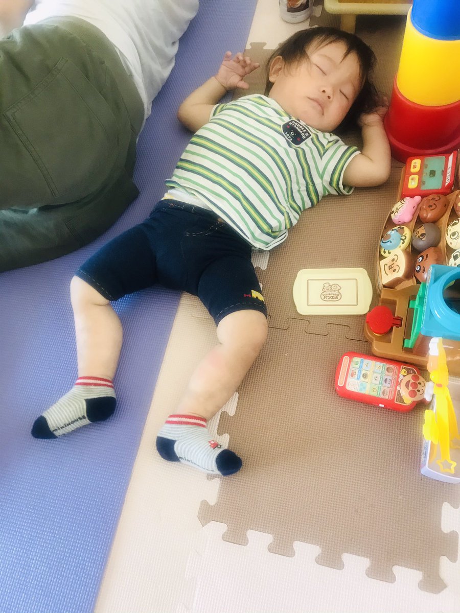NPilates2's tweet photo. 本日お子様グッスリ寝てくれて皆さまガッツリ動けました〜☺︎
腹筋は崩壊寸前ですw
ありがとうございました😊
#大阪ピラティス
#大阪子連れピラティス
#子連れトレーニング https://t.co/DVFdcWiwZE