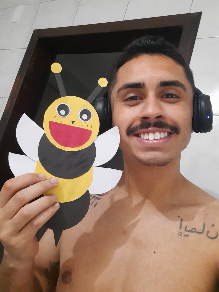 joaoonunes_'s tweet photo. Meu 1° artesanato #faceiro #aiquilinduuuu https://t.co/AsykYB2AGa