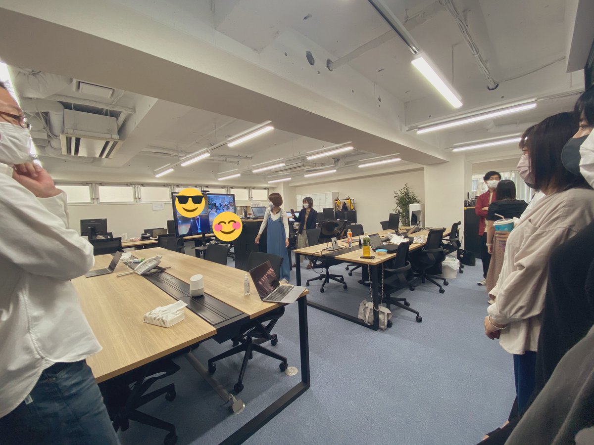 unbot_inc's tweet photo. 本日の朝会では、リモート内定式を行いました📷✨

来年4月に2名の新メンバーがunbotに入社してくれます🏢
ファーストキャリアにunbotを選んだこと、後悔させないように先輩たちも頑張りますよ🥺✨✨
来年4月が楽しみです！

#内定式　#新卒採用　#新メンバー
#越境EC https://t.co/NZNFuPzFxp