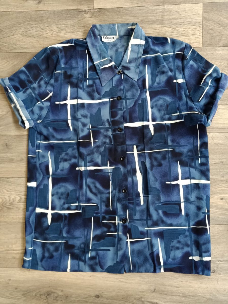 StyleAttic_ke's tweet photo. Vintage shirts going for 550/= Only 
Hit me up on 0742164749
Or Join Whatsapp group in bio for daily updates 

#NoBraDay
#TaxSummit2021 https://t.co/xfiZHsortt