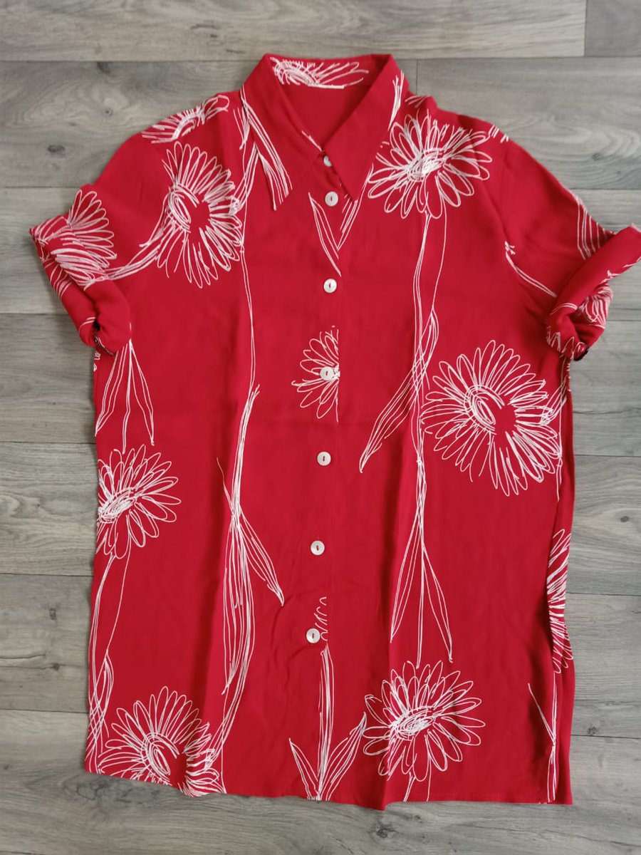 StyleAttic_ke's tweet photo. Vintage shirts going for 550/= Only 
Hit me up on 0742164749
Or Join Whatsapp group in bio for daily updates 

#NoBraDay
#TaxSummit2021 https://t.co/xfiZHsortt
