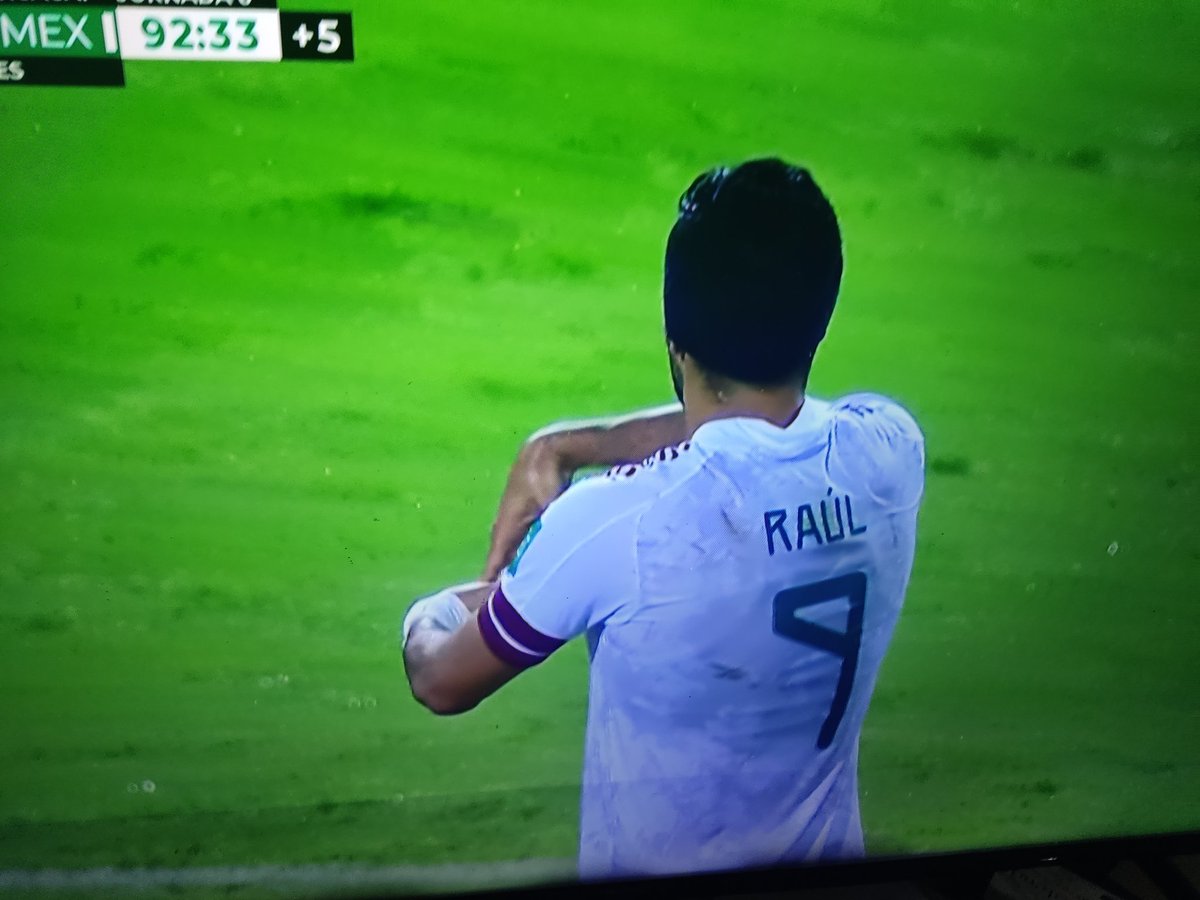 GOOOOL #MiSalvadorEs <a href="/Raul_Jimenez9/">Raúl Jiménez</a> 😭❤️