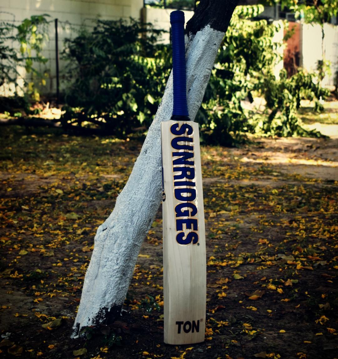 SS Max Power
Mrp 17,000
8 Straight Grains
Weight 1175 Grams
The ping and balance of the bat is excellent, for more pictures, details &amp; order whatsapp us at +91 91322 60006.
#sscricketgears #sscricketbat #sscricketbats #sscricket #sareensports #cricketbats #cricketbat
