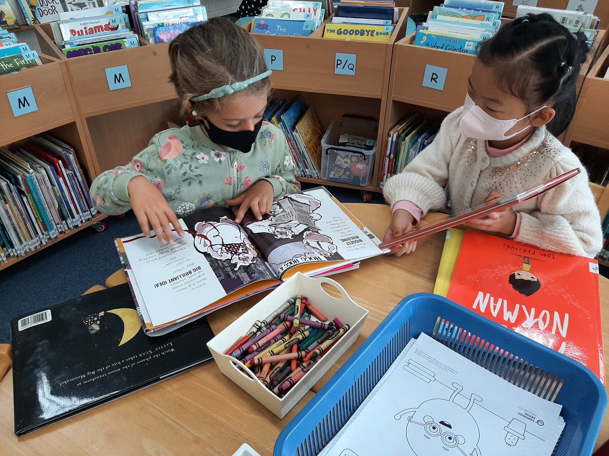 Ygysbers's tweet photo. Our KG students enjoyed reading in the library. Always fun to read with them. #ISBlearning #EYlibrary #booklovers https://t.co/toOdP56VCM