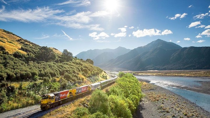 TrainReview_Com's tweet photo. New Zealand's TranzAlpine is one of the most beautiful short train journeys in the world, and consistently ranks in our top 10 bucket list trains.

See reviews and photos of the TranzAlpine, or share your experiences at https://t.co/iwoxeS41xm

#TrainReview
#TrainTravelSolved https://t.co/xGT2KPYAm8