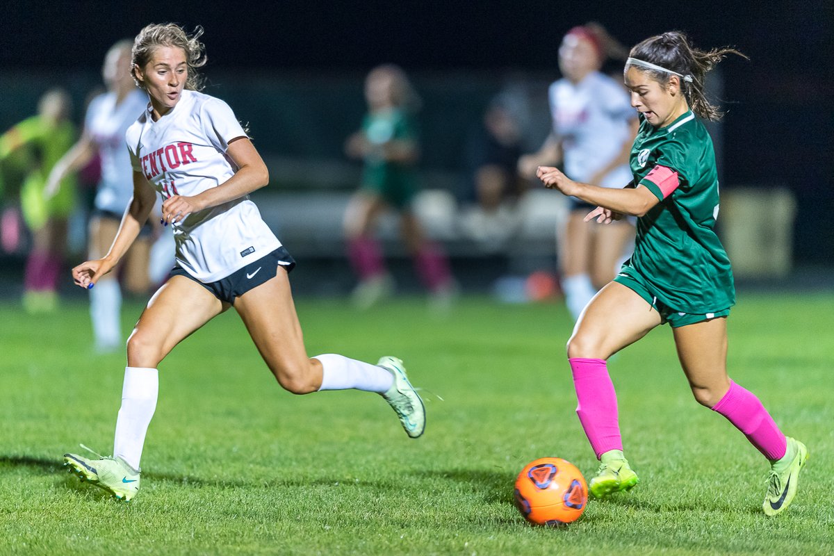 Medina's <a href="/RachelS04914536/">Rachel Smith</a> moves up the outside against Mentor. @MedinaGSoccer
