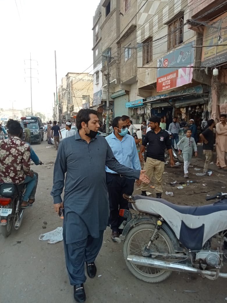 HazimBangwar's tweet photo. Anti-encroachment operation in Karachi Central. #hazimbangwar #governmentofficer #sindhgovernment #assistantcommissioner #Karachi #pmsofficers https://t.co/BuFnvCdaK1