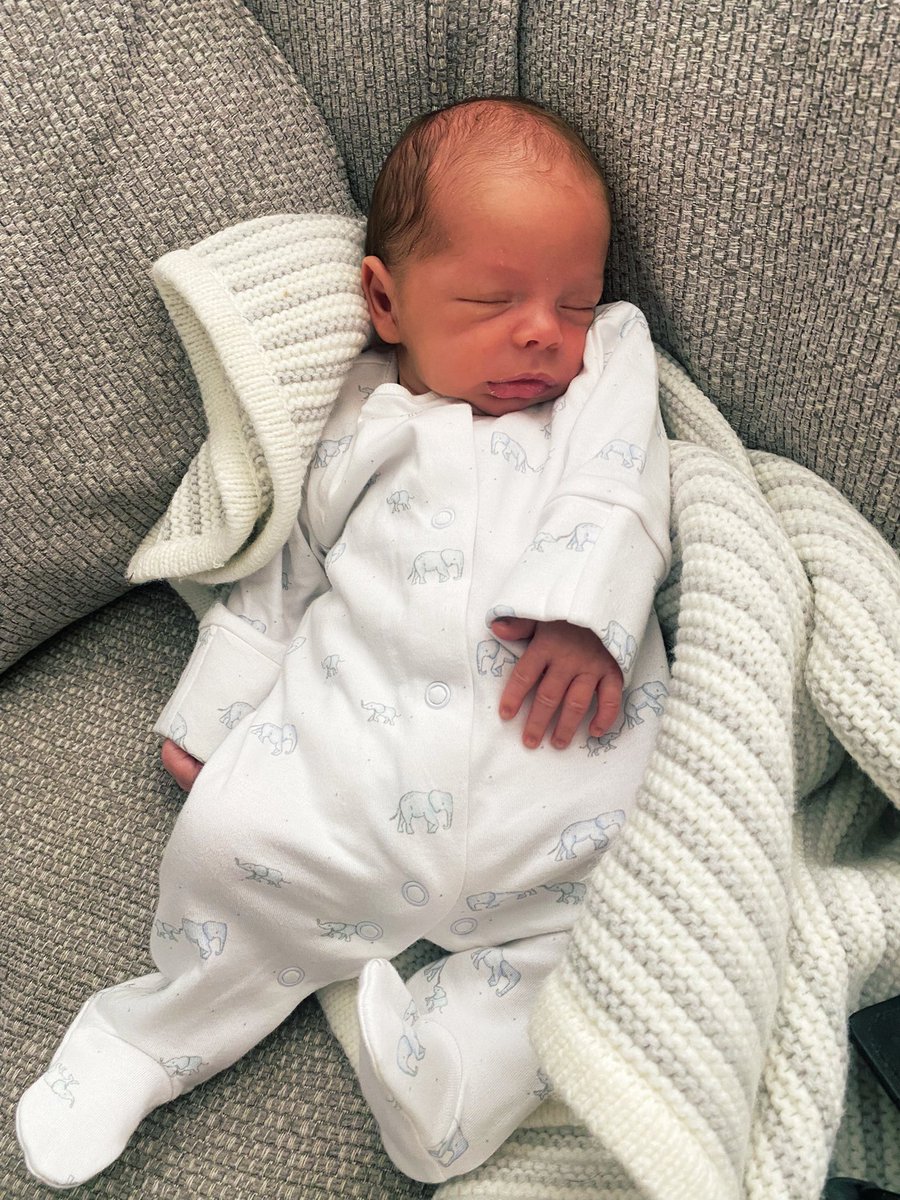 TheShatteredMum's tweet photo. My heart could burst, my little Huxley is utterly perfect ❤️😍🥰 https://t.co/tyAm74WqkC