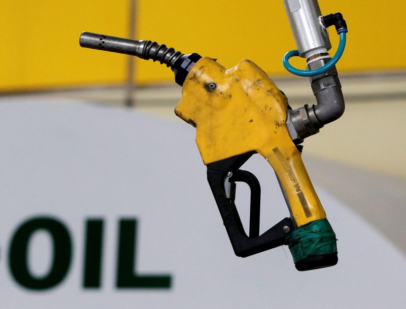 GorgeAnnie's tweet photo. Oil prices climbed on Thursday, reversing previous losses, as a bigger-than-expected draw in U.S. gasoline and distillate stocks prompted buying.
#crudeoiltrading #crudeoilprice #CrudeOil #Crude #forexliveupdate #forexsignalservice #forexsignals #forextrader #forextradingtips https://t.co/xnyHUQgNxf
