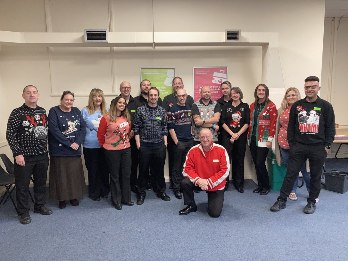 A really good meeting yesterday well done team at our A December to remember Christmas planning meeting great participation and teamwork all ⭐️🎄👋👋👋👋 ⁦@grahamwren2⁩ ⁦<a href="/ClaireKoziol/">Claire Koziol</a>⁩ ⁦@PaulalanDennis⁩ ⁦<a href="/CoopElaine/">Elaine Dean 🌹💚🇺🇦</a>⁩