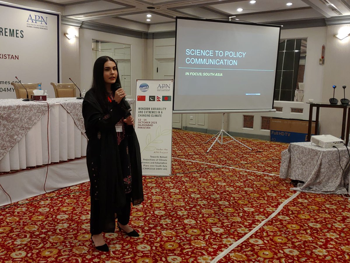 Kirankainat1220's tweet photo. Ms Fatima Saeed describing gaps between science to Policy Communications, Lack of Public Awareness, Lack of Technical Knowledge in depth Analysis.
#MonsoonWorkshop
#GCISC_APN
@fatimaspasha https://t.co/81A8TLHJwR