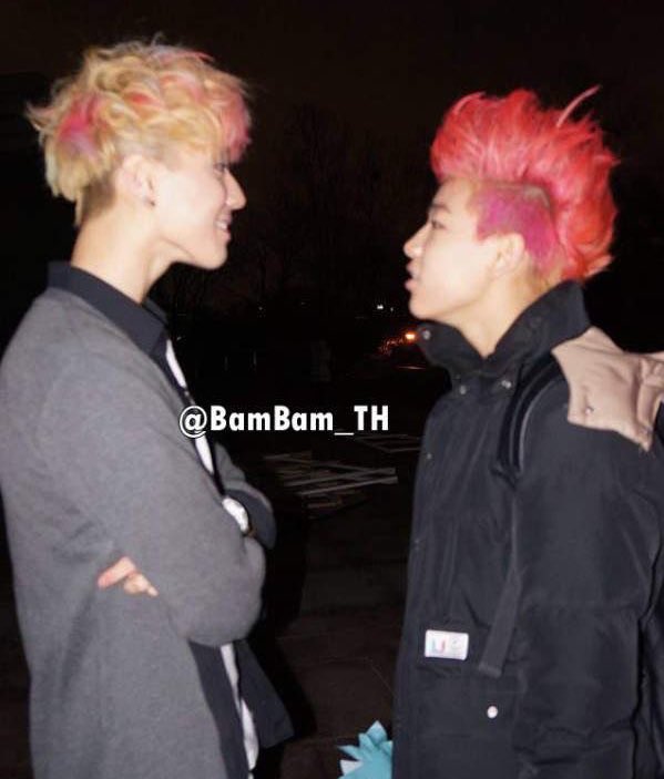 yugsmark's tweet photo. LMAO WHAT IS THIS @yugyeom @BamBam1A https://t.co/26zqVAsmH7