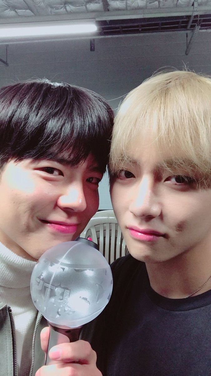 cutebabyxbts's tweet photo. #Botae ตำเเหน่งลูกคนโปรดคนใหม่🥲 https://t.co/lDmUBgc6Gf