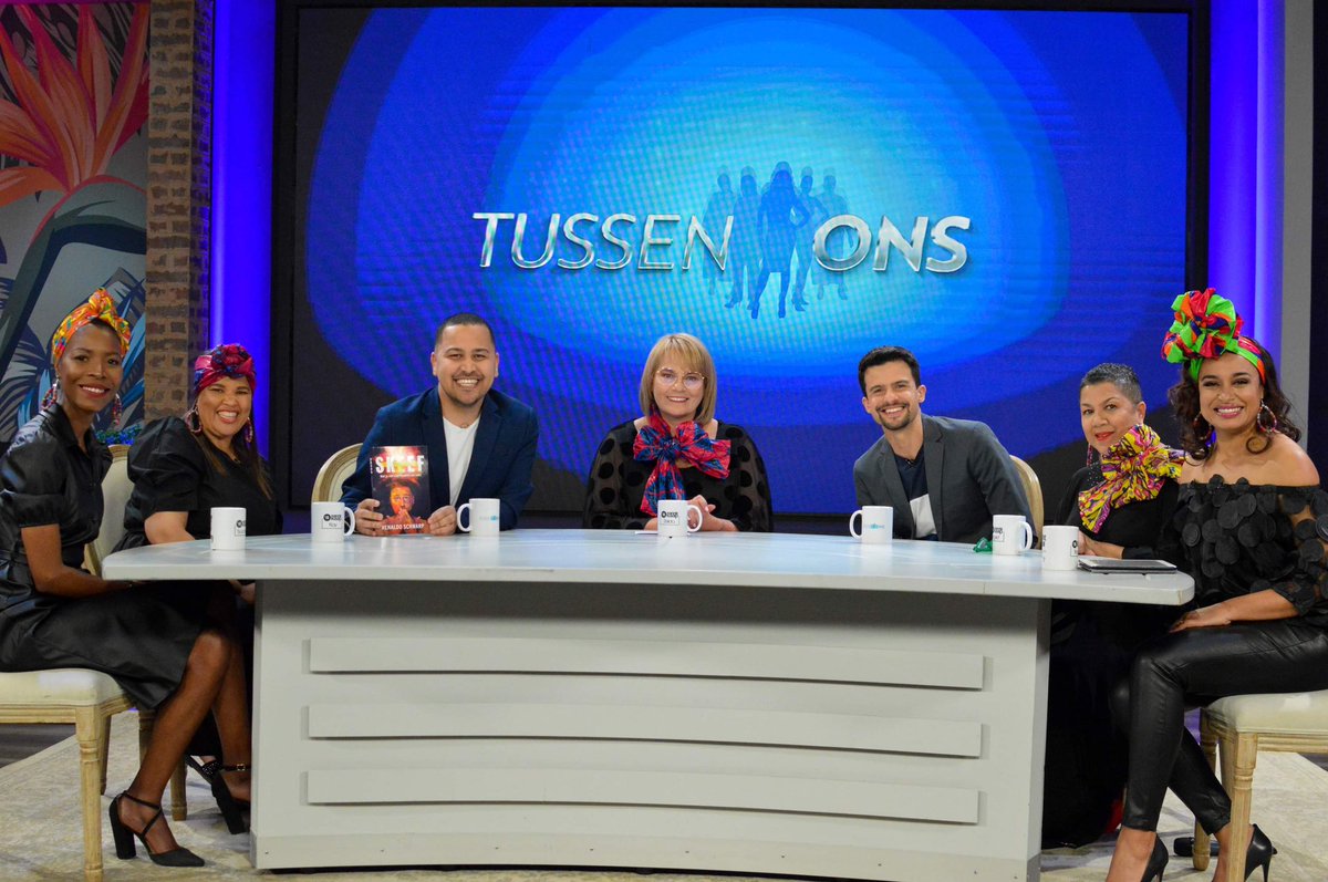 RenaldoSchwarp's tweet photo. Kuier vanaand met @TraceyLange en die dames van @kykNETkie se #TussenOns.
Ek en @suidoostertv se @MarcoSpaumer gesels oor #SKEEF, en die belangrikheid van ons stories deel as queer persone.
πΊ Skakel in om 20:00 op DStv-kanaal 145.
πΈ - Romano Fortuin. https://t.co/6nFflk9kgd