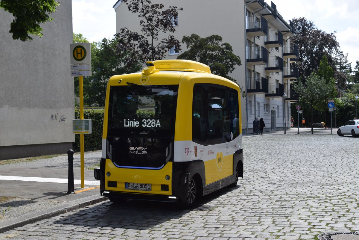 WFBBrandenburg's tweet photo. Fachvortrag: "Shuttles & Co", ein #Testfeld eines digitalisierten ÖPNVs anhand von hochautomatisierten Flottenfahrzeugen in Berlin. https://t.co/D4CHT2tqym
👉 14:15 Uhr AGORA #Deutschlandbühne HalleB4 #ITSHamburg2021
#mobilityBB #autonomesFahren #Nahverkehr @DLR_de @IAV_de https://t.co/9CWqjc6oG9