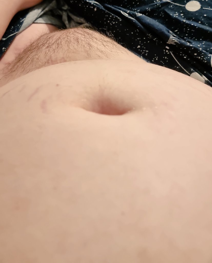 cloudedspace_'s tweet photo. Thickk 👀 who wants to knead into this big belly? I could do with some pets 🤫 

#sexwork #fatfurs #fatfetish #feeder #thiccnsfw #thicc #nsfwtwt #nsfwfurry https://t.co/OCn1UMqB3C