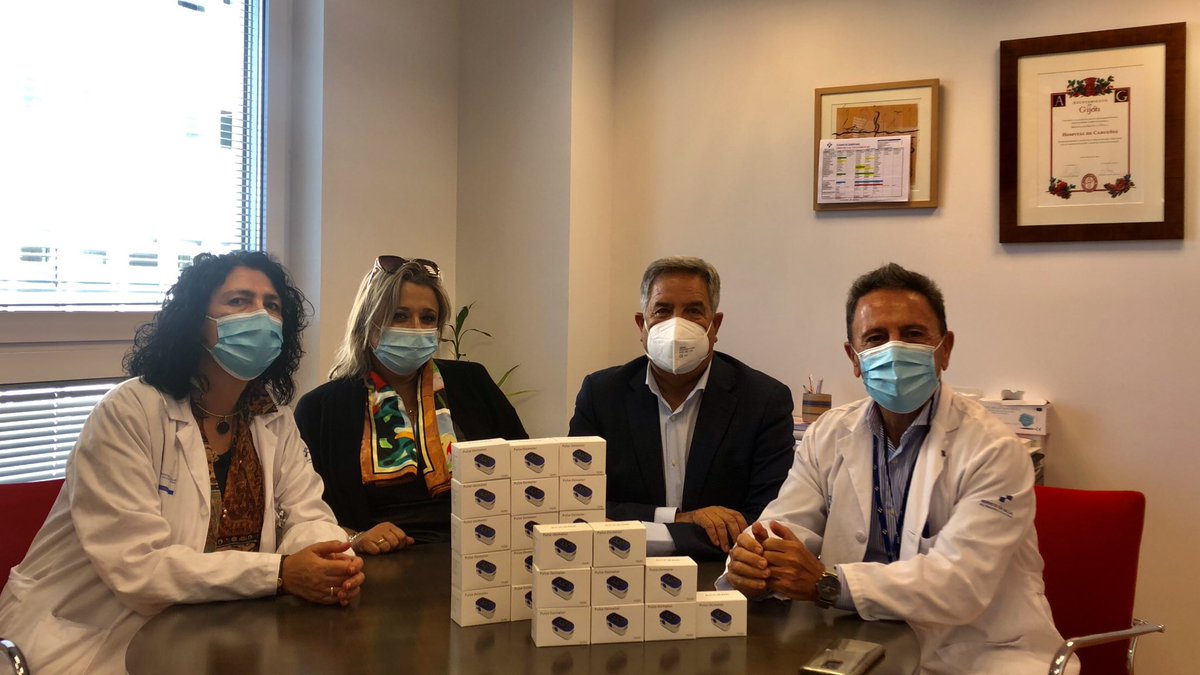 manbayona's tweet photo. Gracias a #Oximesa por donarnos mil pulsioximetros al #AreaV #Cabueñes recepcionados por el #ServicioDeNeumologia del #HUCAB https://t.co/DBJnoZedGp