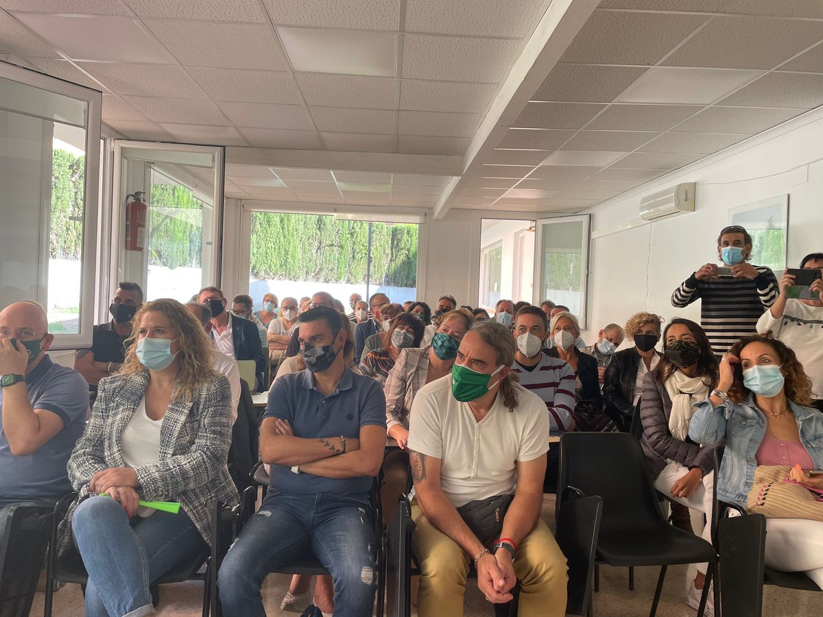 CSIFnacional's tweet image. 📌 El complemento de insularidad en Baleares para compensar el coste de la vida en sus islas, una de las problemáticas analizadas por el presidente de CSIF, Miguel Borra, en la reunión con los delegados baleares.