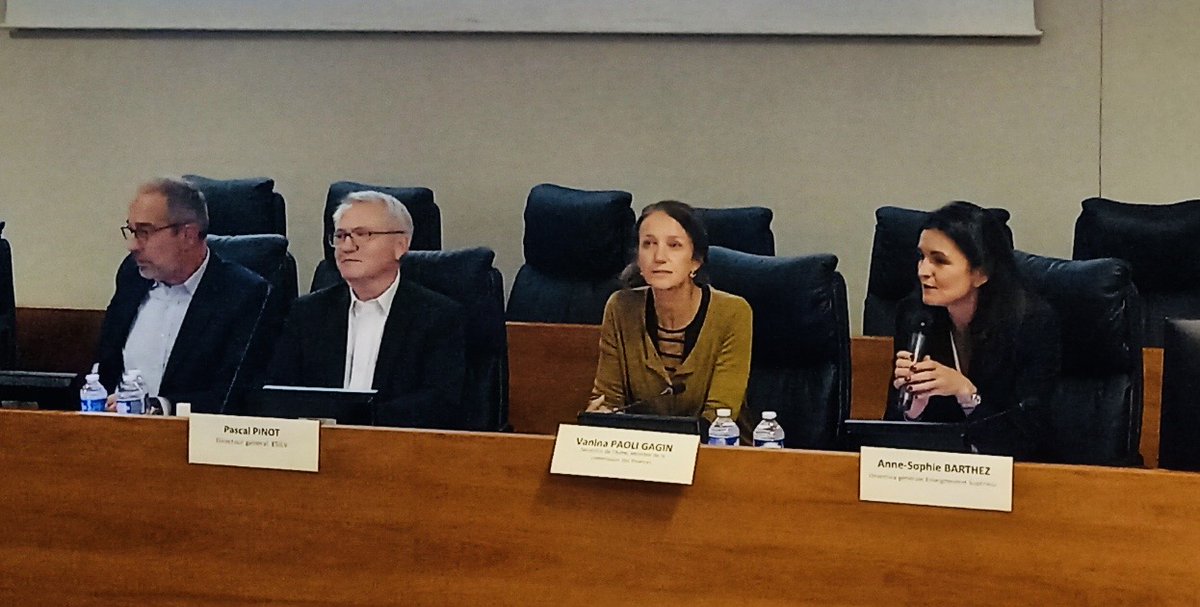 Participation passionnante aux échanges organisés par <a href="/ActuUGEI/">UniondesGrandesEcolesIndépendantes</a> sur les politiques de site, le rôle des territoires et l'importance de décloisonner universités, organismes, écoles publiques et privées. <a href="/sup_recherche/">Ministère Enseignement supérieur/Recherche/Espace</a>