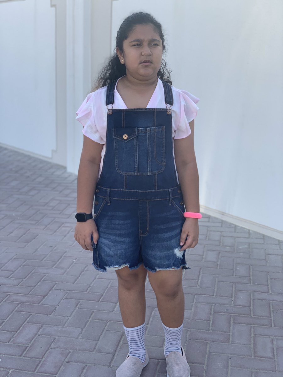 PratyushaJain1's tweet photo. #Pinktober #diacares #strength #courage #hope #positivelypink @DIAdubai @DIA_Year5 @DIA_Careers @DIA_Principal @IanThurston_Edu @KHDA @expo2020schools @expo2020dubai @legallyypink @istandforcancer  @pinkcarvan @Friendsofcancer @UI_MobileClinic https://t.co/jber5KZz9x