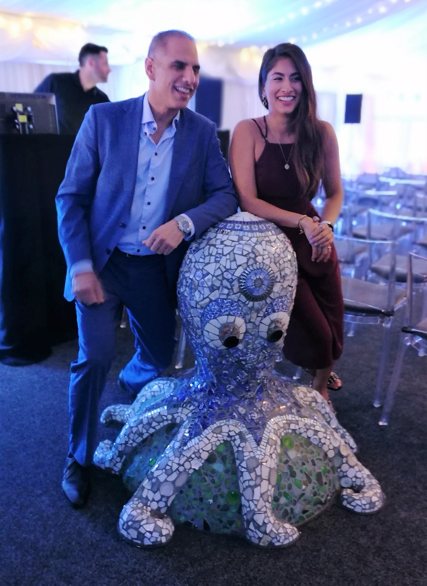 Love this photo of the new owner #sukidulai and his sister #kiran of #sedna my #octopus made from #recycledcrockery and #seaglass washed up on the #Essex coast. <a href="/OctopusAhoy/">Octopus Ahoy</a> <a href="/surya_hotels/">Surya Hotels</a> <a href="/ActualRadioUK/">Actual Radio</a> Enjoy!