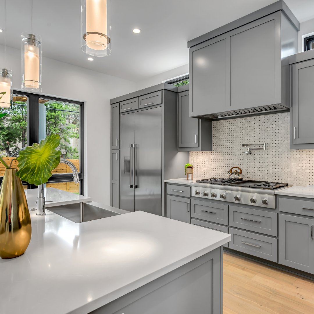 SigmaKnight__'s tweet image. Bridging finance used to be reserved for only the most experienced #PropertyInvestors but the sector has grown rapidly and #BridgingLoans now have multiple use cases from initial purchase and funding a refurbishment, through to selling or refinancing with a BTL mortgage🏡