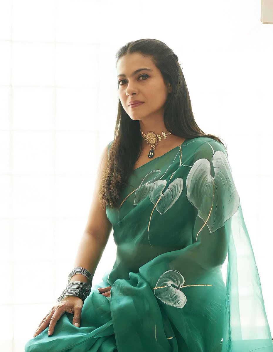 xxKajolFeverxx's tweet photo. i love her 💕 https://t.co/dBI3qe7LeN