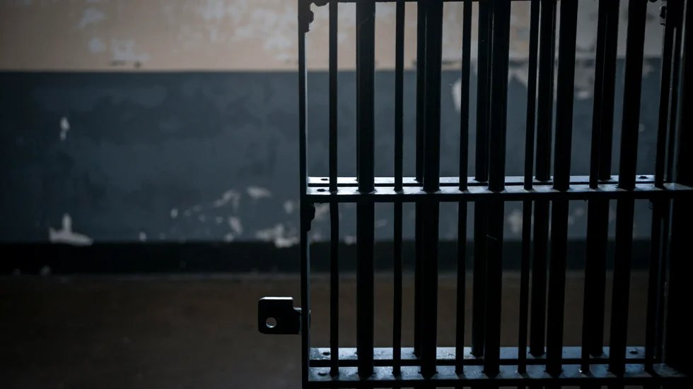 thehill's tweet photo. Black Americans incarcerated at nearly five times rate of white Americans: research https://t.co/g9MvM8oHNu https://t.co/YahJYjL1UU