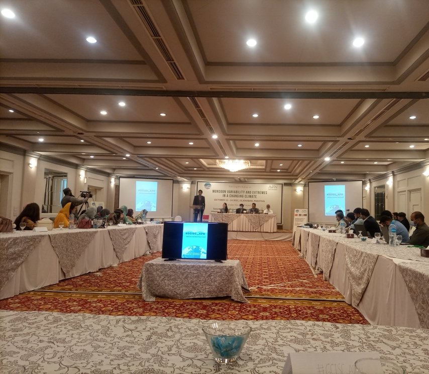 Kirankainat1220's tweet photo. Closing Ceremony of 3 day Workshop.
Monsoon Variability and Extremes in a Changing Climate
Project leader @pirshauki
A successful workshop organized under GCISC and APN.
#MONSOONWORKSHOP
#GCISC_APN https://t.co/xEWecwbAgL