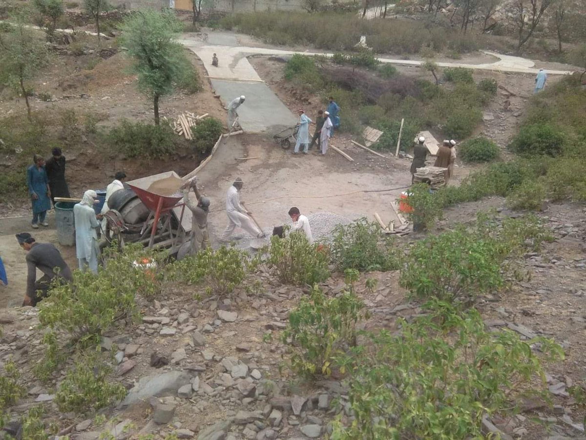 BintSalar's tweet photo. This is not Balochistan but a mountainous small village in District Malakand UC Palai,VC Sherkhana zoormandai. Work done by Women CBO.Isn't this crowning achievement of CDLD?
#regularizecdldemployees https://t.co/6xqJLpJfK0