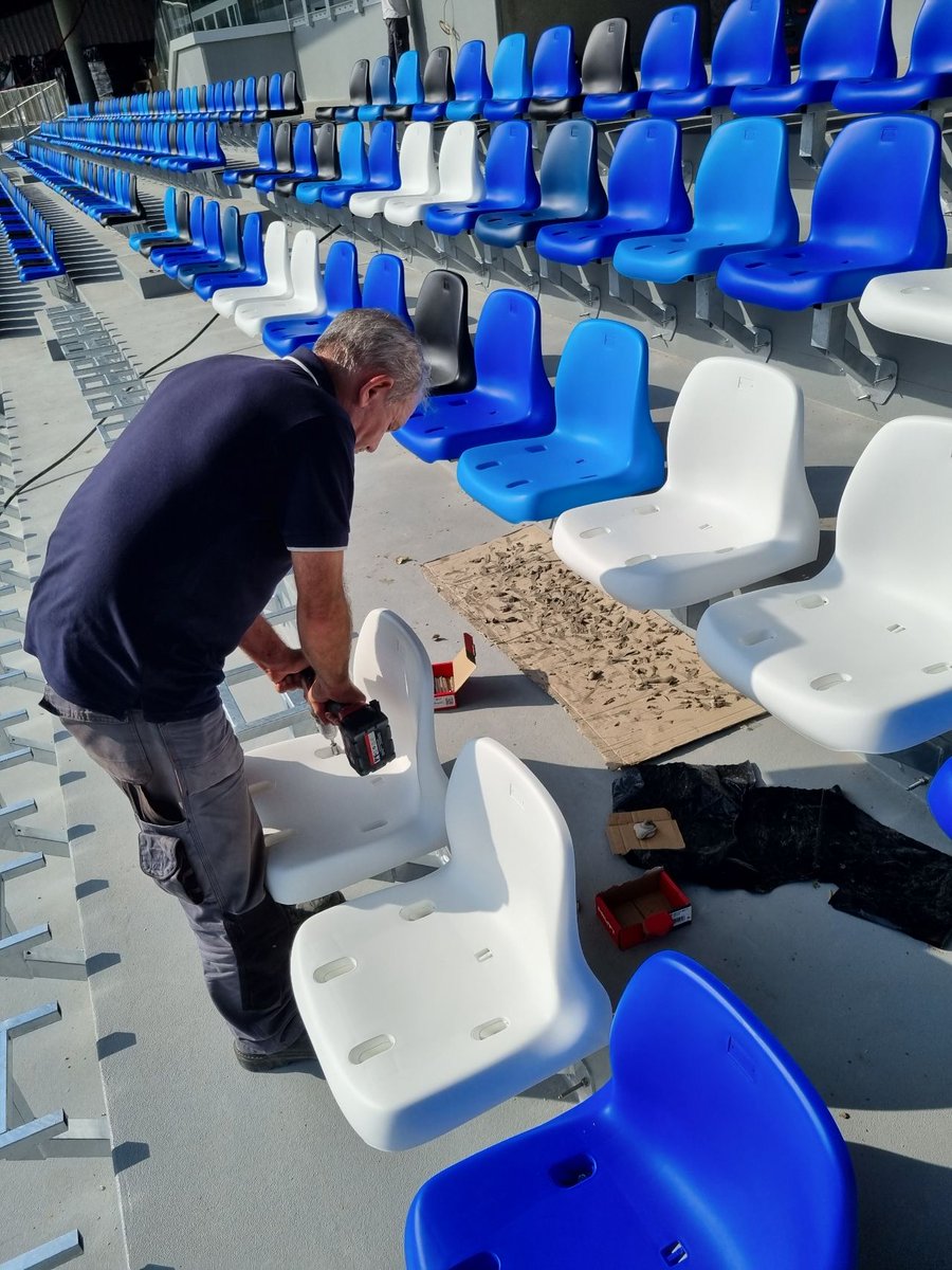 Daplast's tweet photo. Nuevos asientos CR6 de #Insitual que se suman a los más de 2500 suministrados en 2020 para el Stade Marcel Tribut #Dunkerque #Francia.
La reforma, a cargo  #OlggaArchitectes, está próxima a finalizar.
ℹ️ CR6 en:
ES - https://t.co/8tTnm096iV
EN - https://t.co/lnkYv2T13n
#Daplast https://t.co/2sccv6H6pm