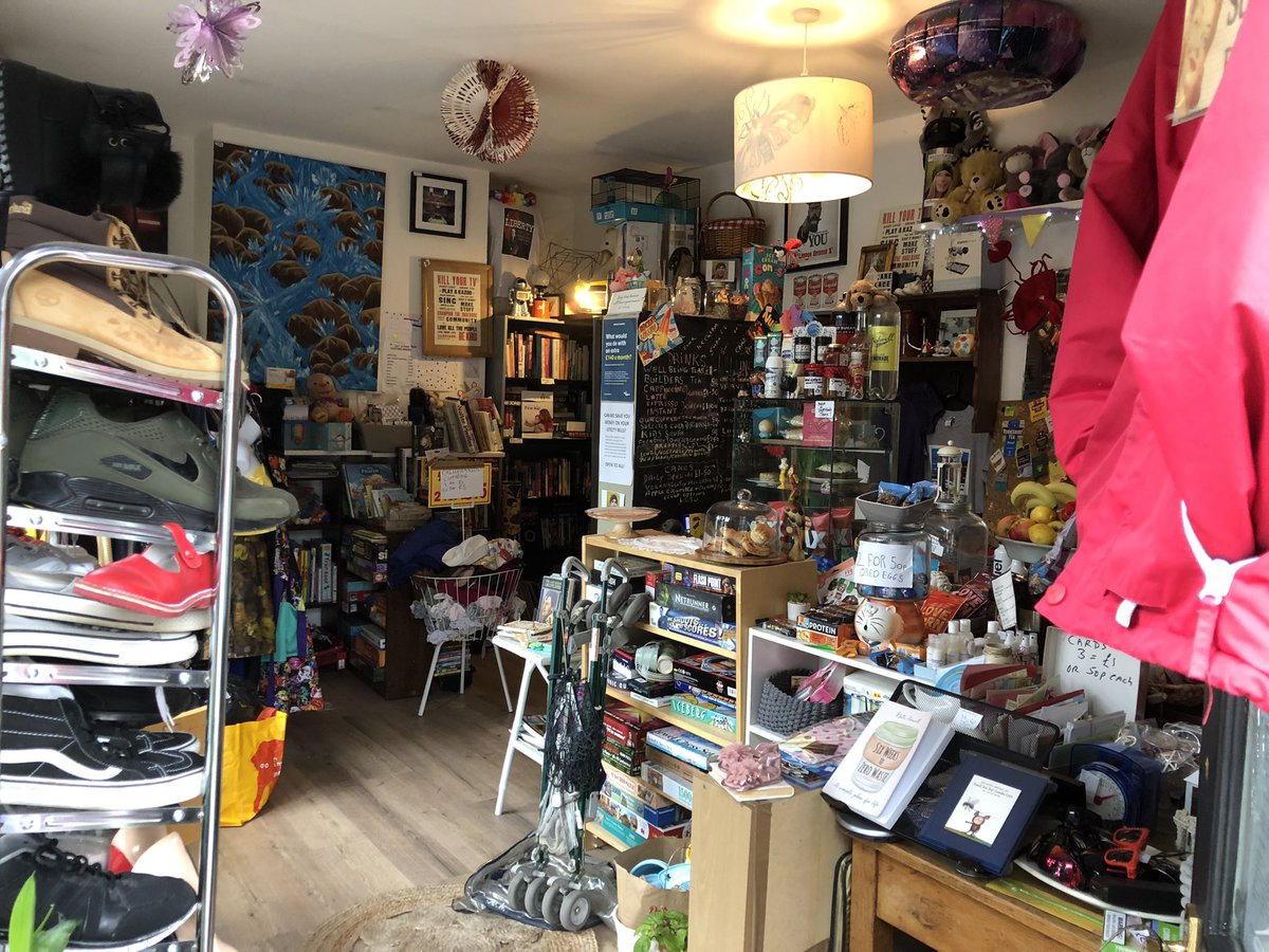 PlaceKaths's tweet photo. #christmasisnotcancelled #ChristmasCountdown #Christmas2021 why not this year #Savetheplanet. #ShopLocal  #WeCare #KathsPlace #Deptford have a wonderful selection of #Gifts #Toys #Games  #Fashion #Books #Beauty products many brand new under £5 &amp; help us #Feed people in crisis https://t.co/QFPrEityvR