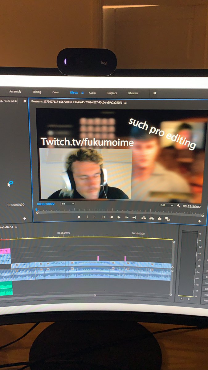 such pro editing on my next video.. playthrough highlight series for New World! Check out my YouTube channel YouTube.com/fukumoime … also going live now!!! 😊😂🥵👌😌😍